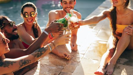 Coordinación en despedidas de soltero mediante apps Coordinación en despedidas de soltero mediante apps