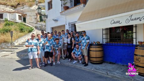 Ruta de tapas en burro para una despedida de soltero en Granada Ruta de tapas en burro para una despedida de soltero en Granada